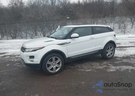 2015 Land Rover Range Rover Evoque Pure Plus z USA, uszkodzony, nr VIN SALVP1BG7FH017575